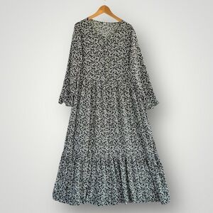 Old Navy Black & White Floral Tiered Maxi Dress